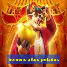 homens altos pelados